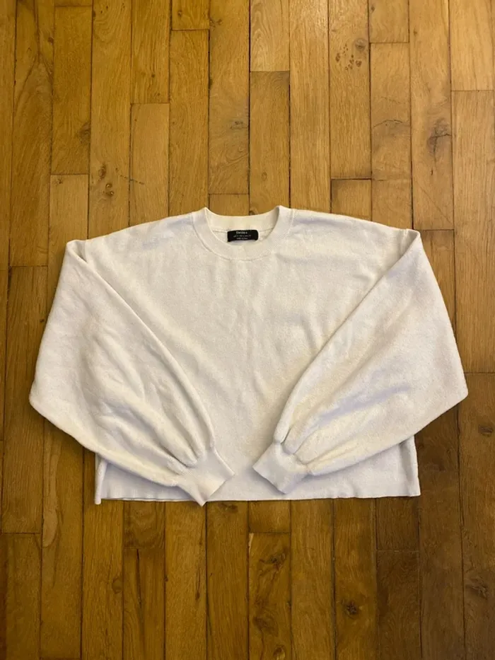 Pull blanc manches bouffantes