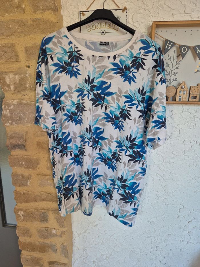 Très joli Tee-shirt estival Influx taille XXL