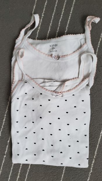 Lot 2 hauts à bretelles 12 ans