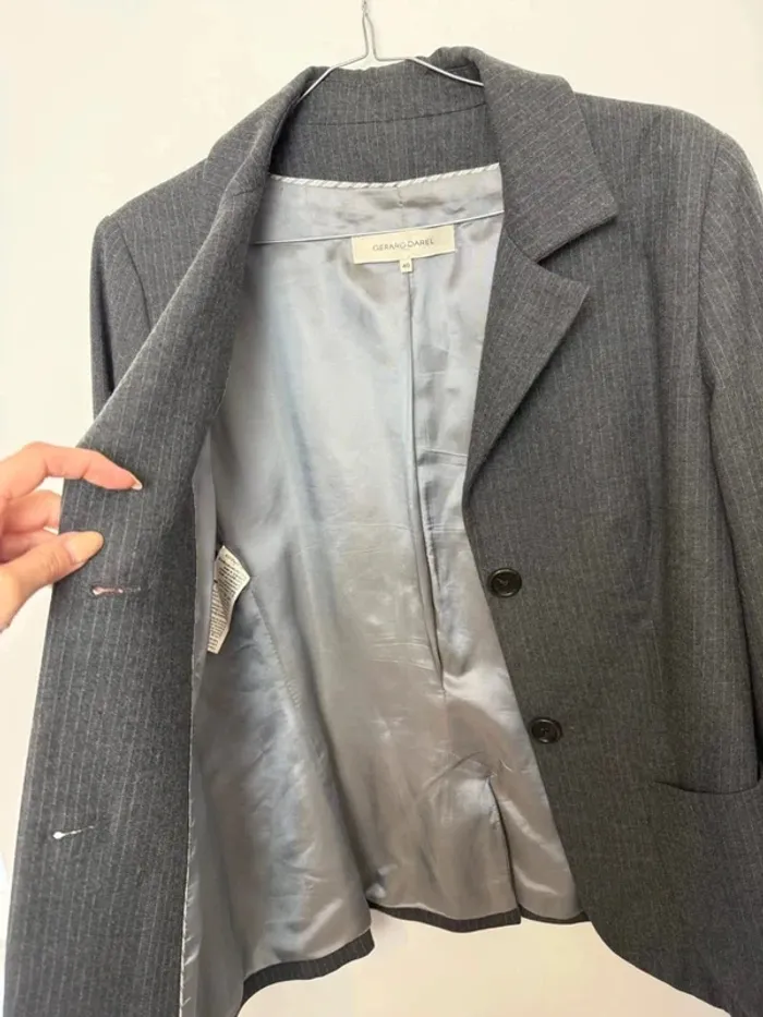 Magnifique Blazer Gerard Darel gris lignés en laine vierge taille 40 parfait état - photo numéro 4