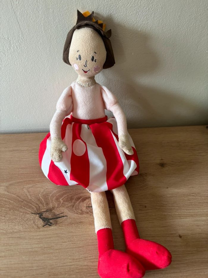 Doudou poupée princesse rouge rose étoile IKEA - photo numéro 2