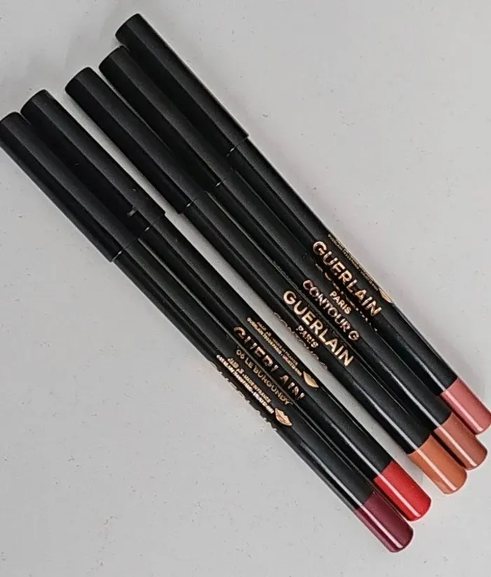 Crayon lèvres contour G Guerlain au choix