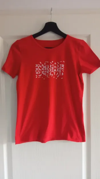 T-Shirt rouge 10-12 ans
