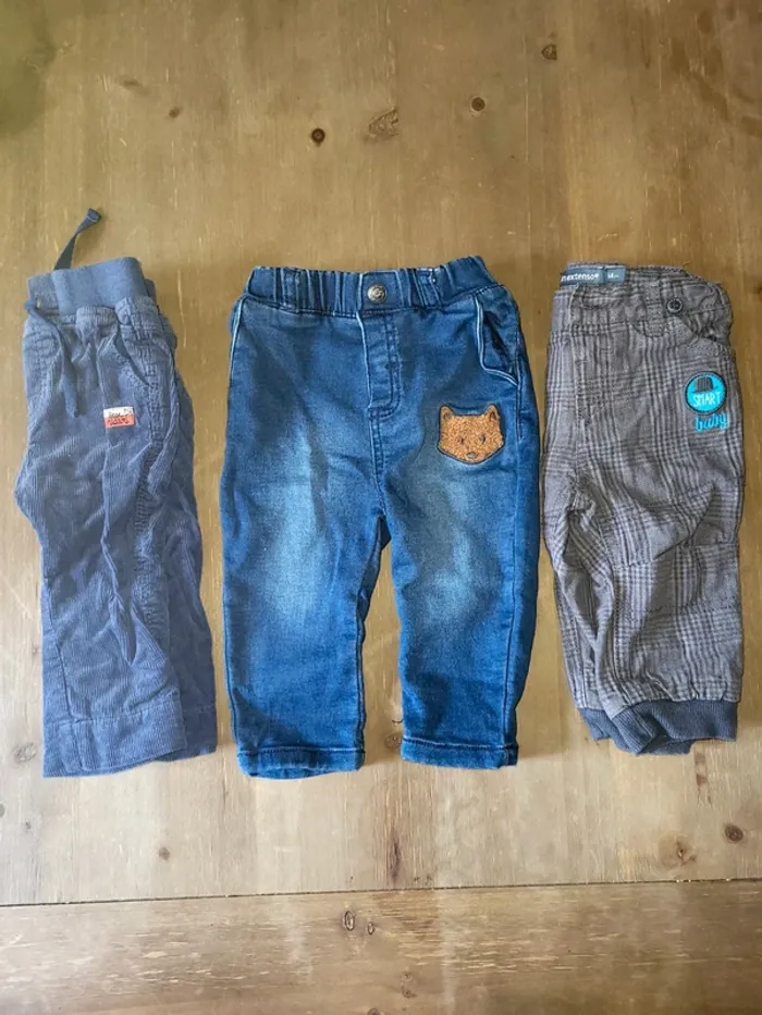 Lot de trois pantalon 6 mois