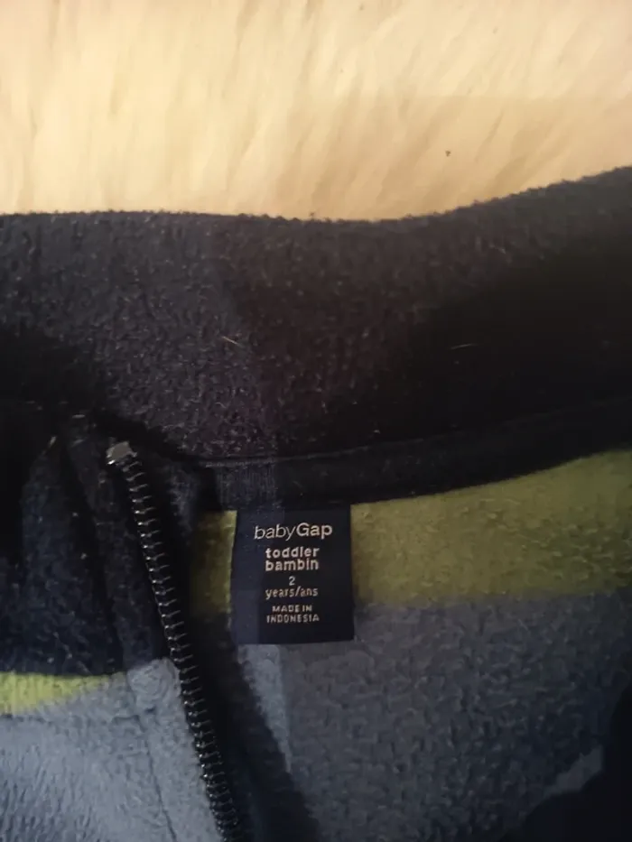 Pull polaire 2 ans - photo numéro 2