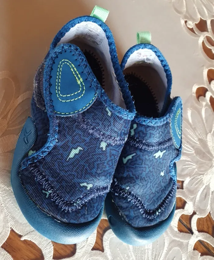 Paire de chaussons/basket bleu T: 26 - photo numéro 2