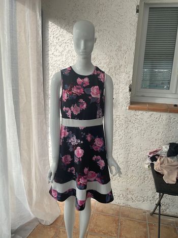 Robe fleurie de la marque Shein en taille L