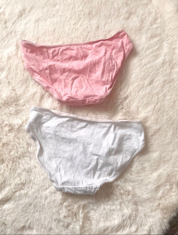 Lot de huit petites culottes 4-5ans - photo numéro 3