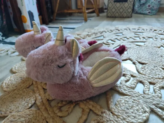 Chaussons licorne 🦄 - photo numéro 3