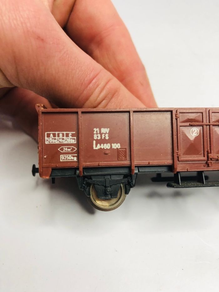 Lima HO ref 3172 wagon tombereau à 2 essieux - photo numéro 4