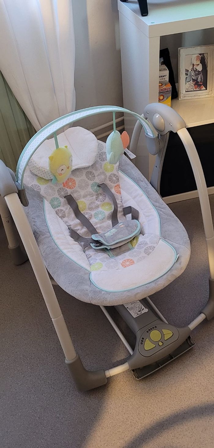Balancelle  bébé neuve