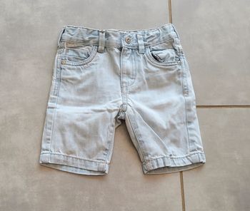 Short 3 ans