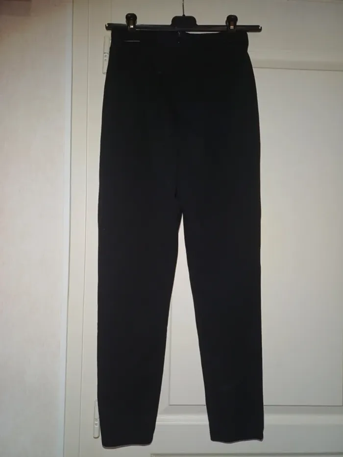 Pantalon leggings sans marque - photo numéro 3