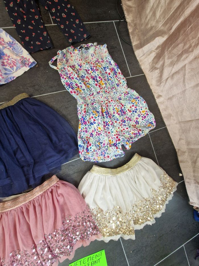 Lot vêtements 4 ans fille - photo numéro 4