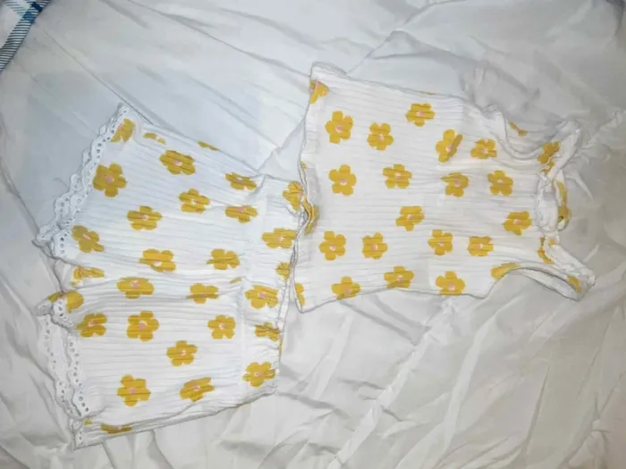 Lot de 2 enssembles FILLE 6/9 mois