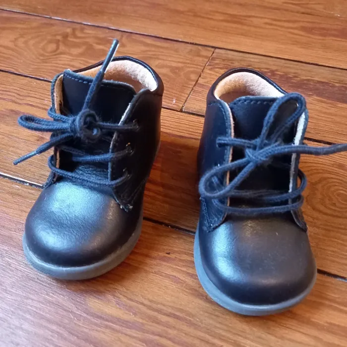 Chaussures bleu marine en cuir