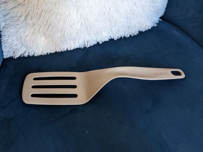 Spatule Téfal plastique gris/beige