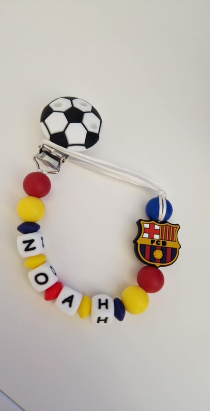 Attaches tetines en silicone le barca - photo numéro 2