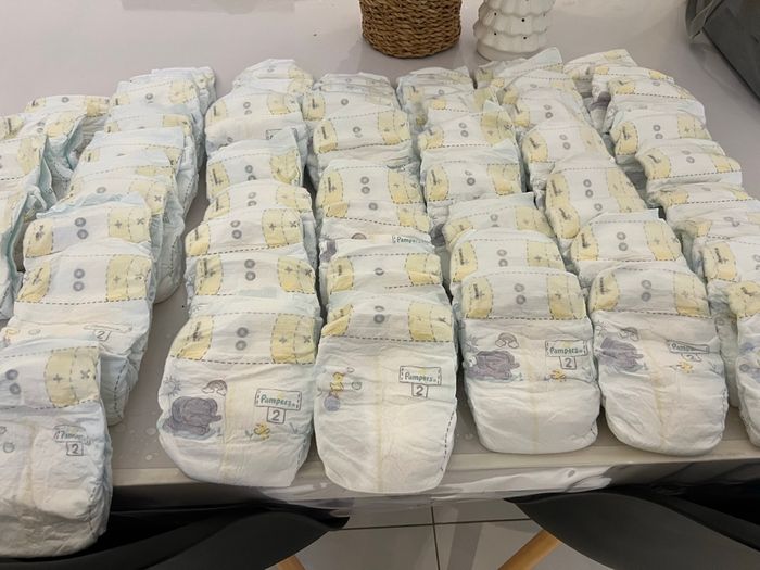 57 couches Pampers taille 2 - photo numéro 2