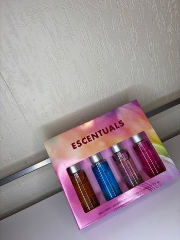 Coffret 4 Mini Brumes Escentuals 40ml - Vanille, Candy, Pivoine, Musc Blanc