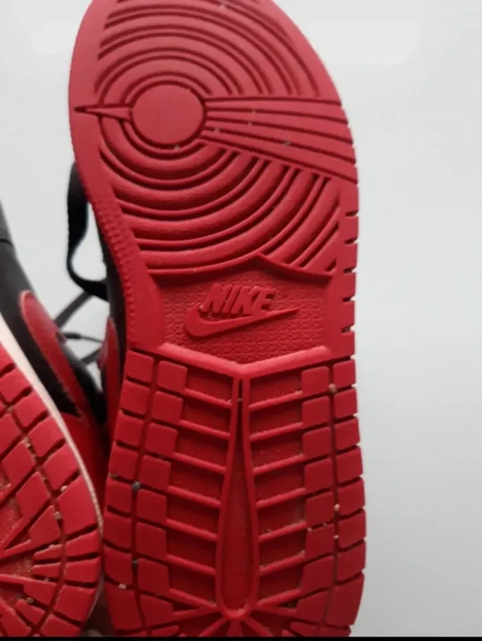 Nike Air Jordan 1 Mid Bred- Pointure 38,5 - photo numéro 9