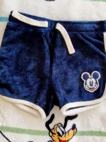Short 9 mois
