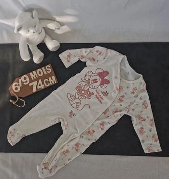 Pyjama 👣 léger, 6/9mois, 74cm donc plutôt 12 mois, minnie