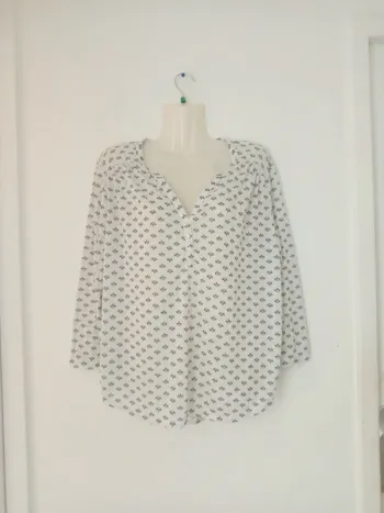 Blouse manches longues à motifs femme