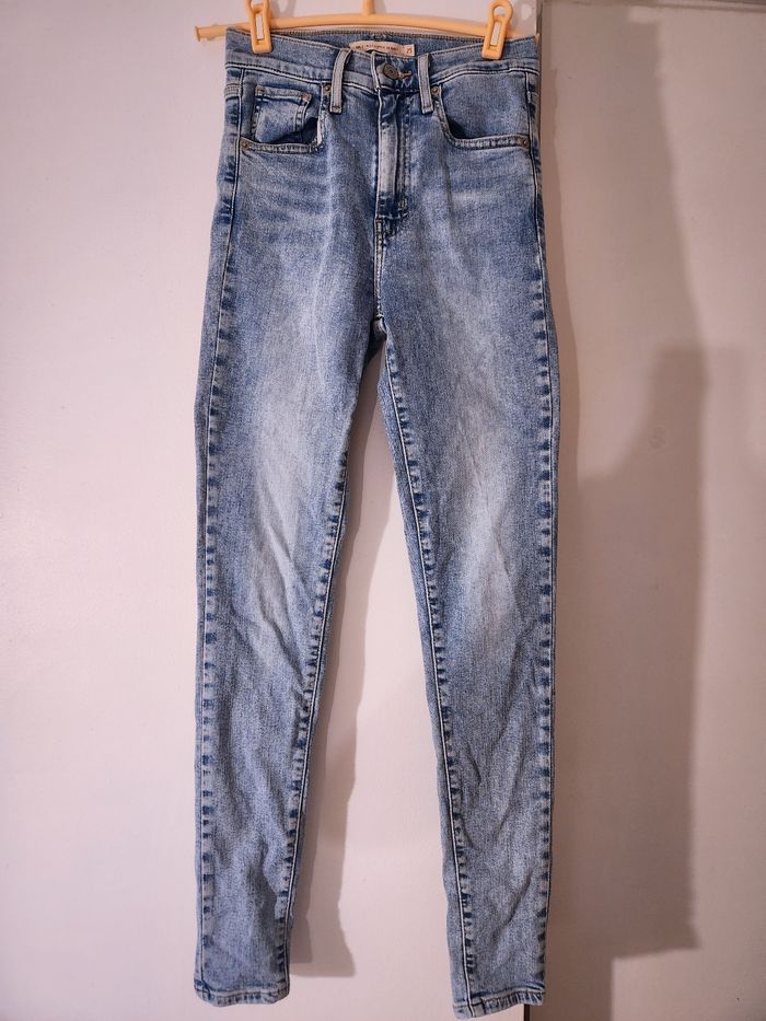 Jeans Levis femme neuf - photo numéro 2
