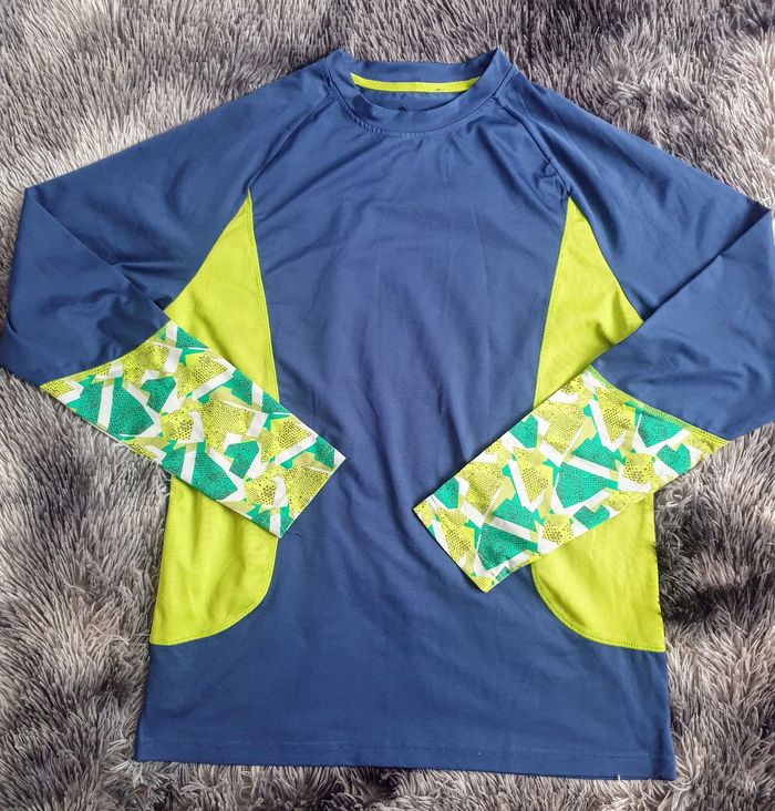 T shirt manches longues taille M Crivit