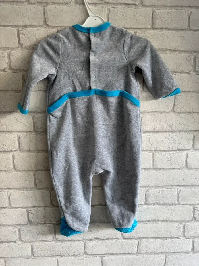 Pyjama stitch Disneyland Paris taille 12 mois - photo numéro 2