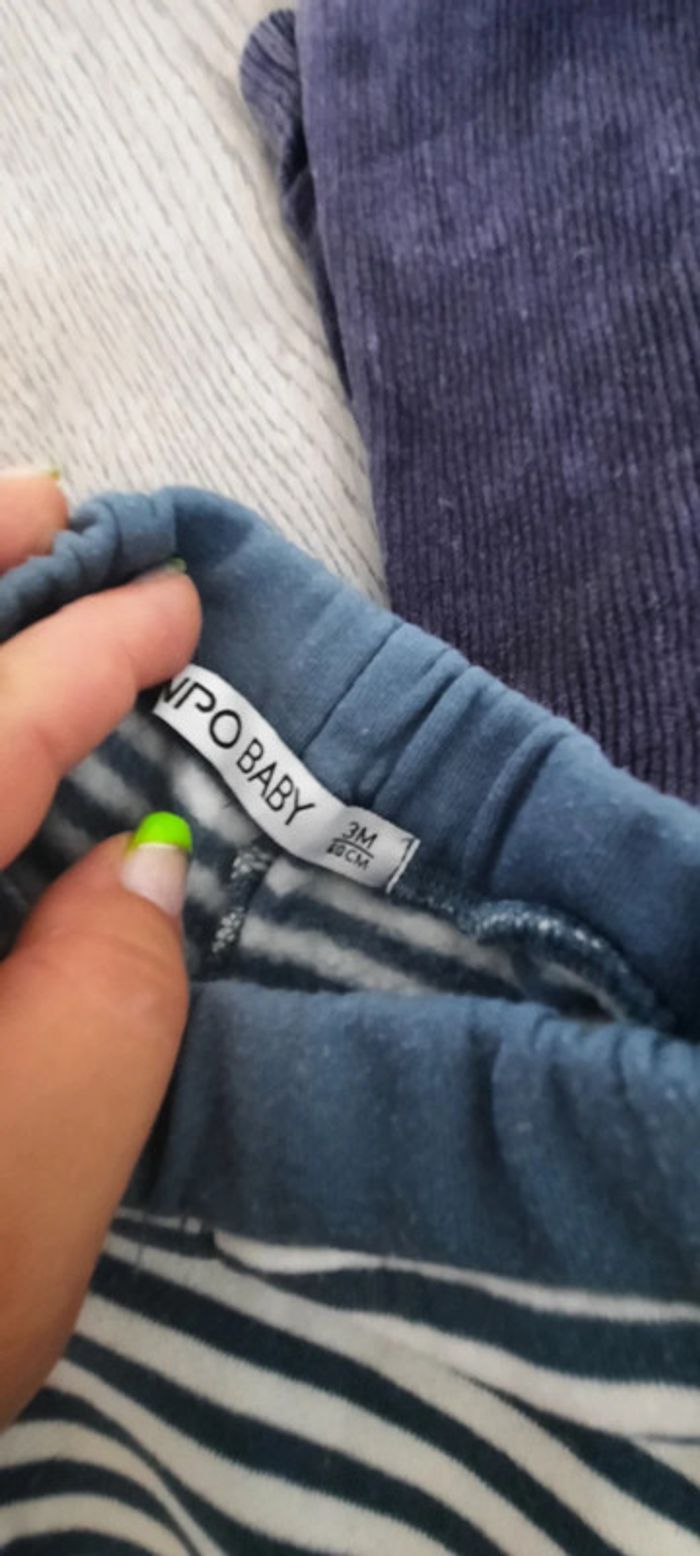 3 pantalons 3mois - photo numéro 2