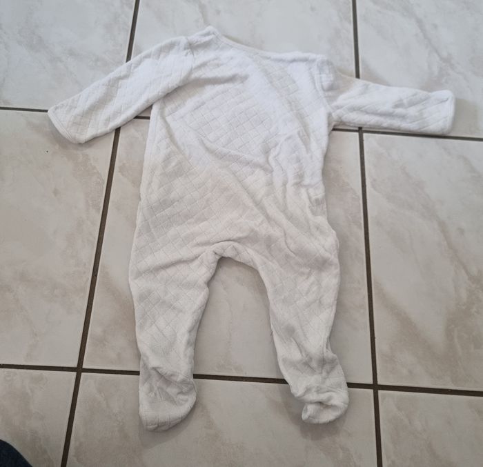 pyjama blanc hiver bébé C&A mixte taille 6 mois - photo numéro 3