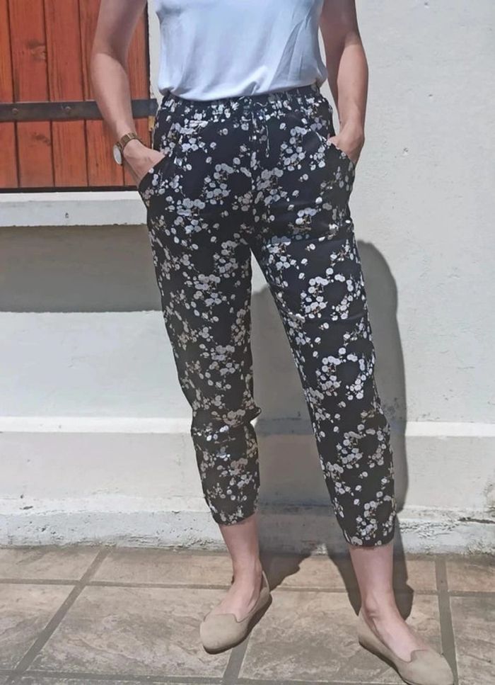 Pantalon fluide fleuri Zara M
