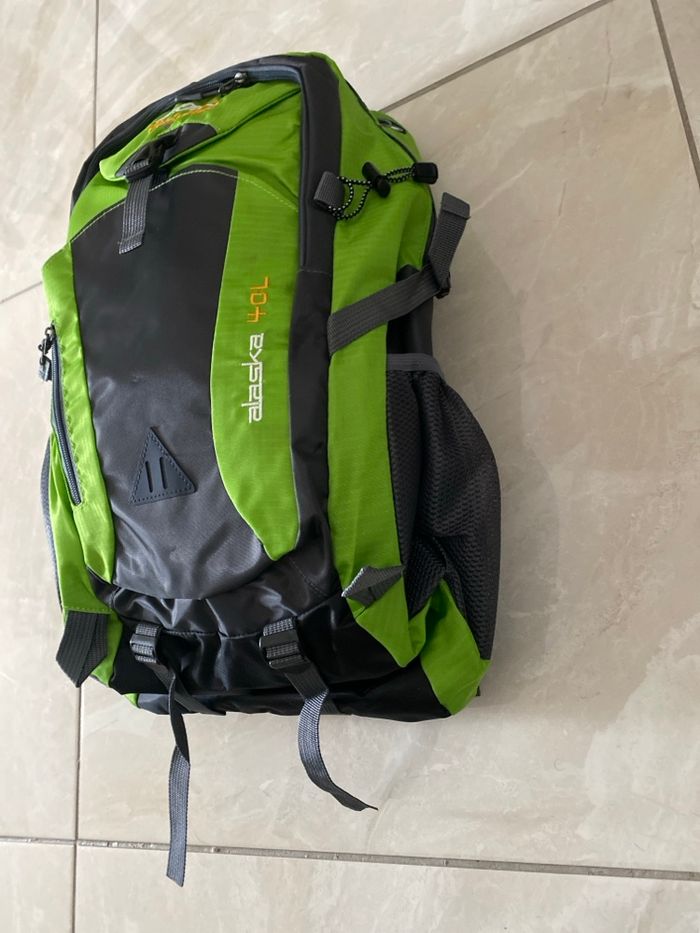 Sac à dos randonnée neuf - photo numéro 2