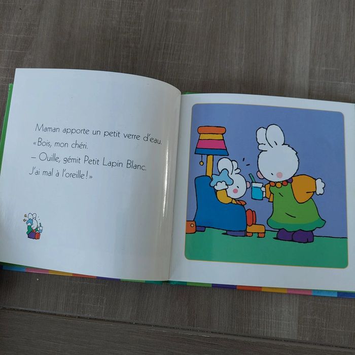 Livre petit lapin blanc - photo numéro 2