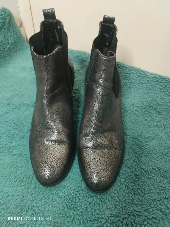 Jolie paire de Bottines Argenté Morgan pointure 36 - photo numéro 2