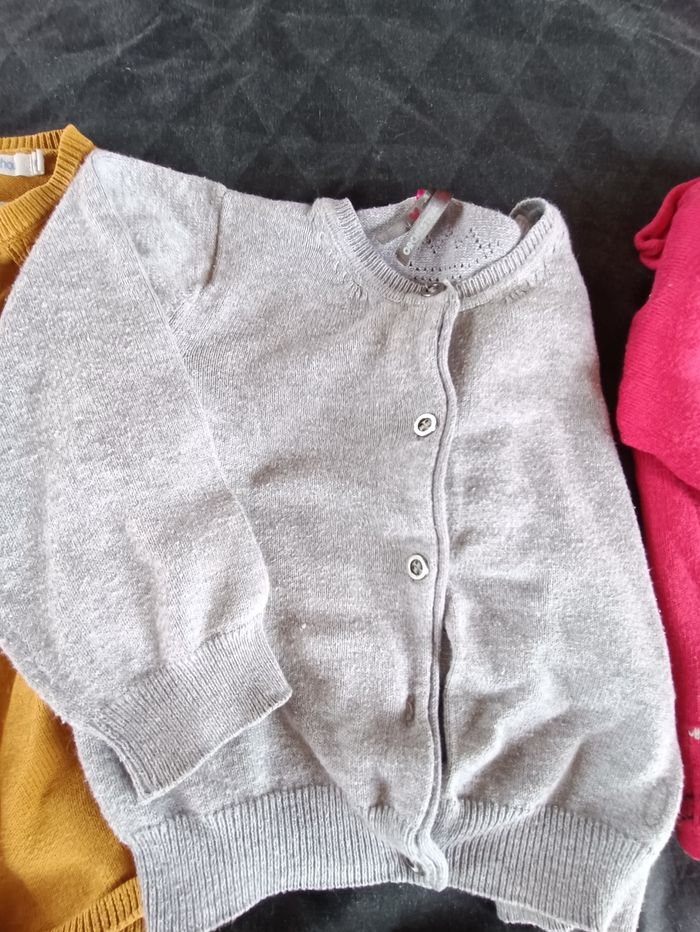 Lot gilets/pulls - photo numéro 7