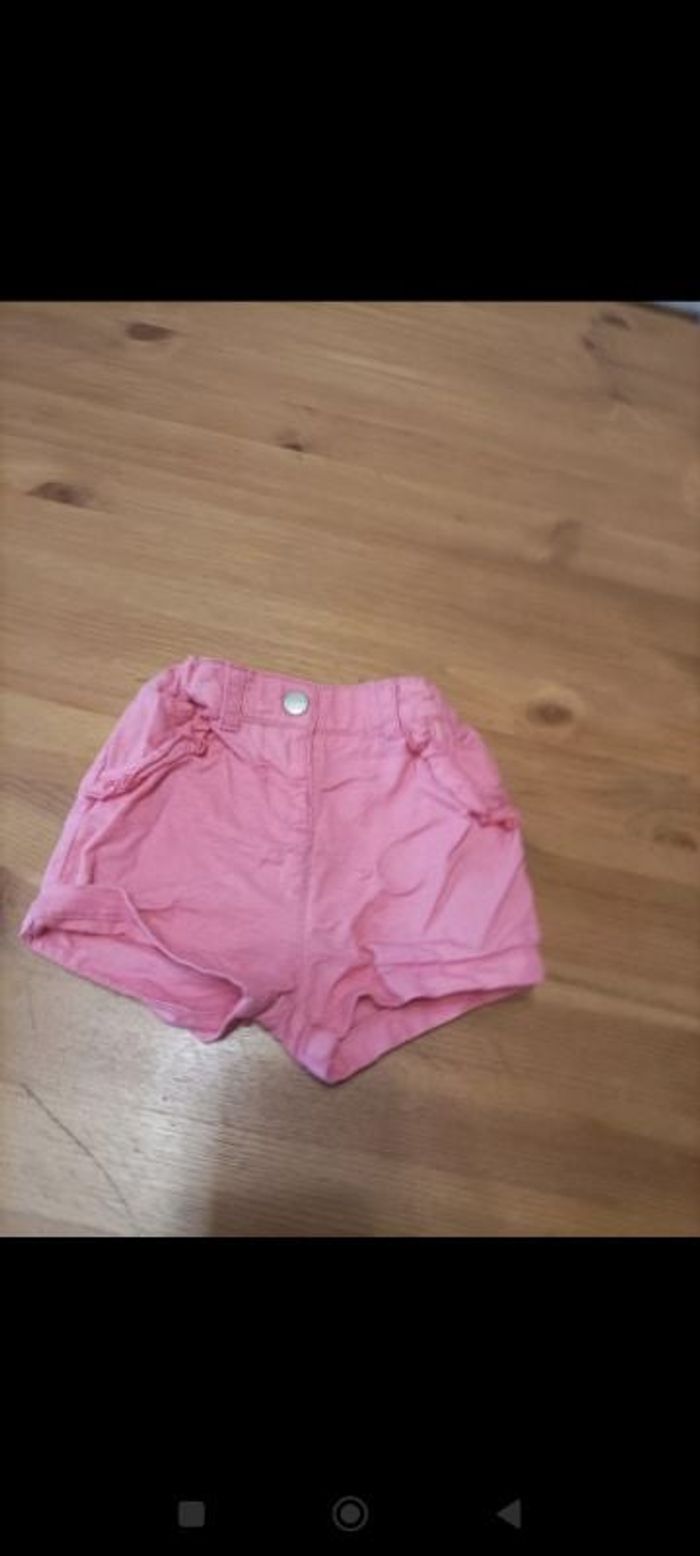 Short 9 mois