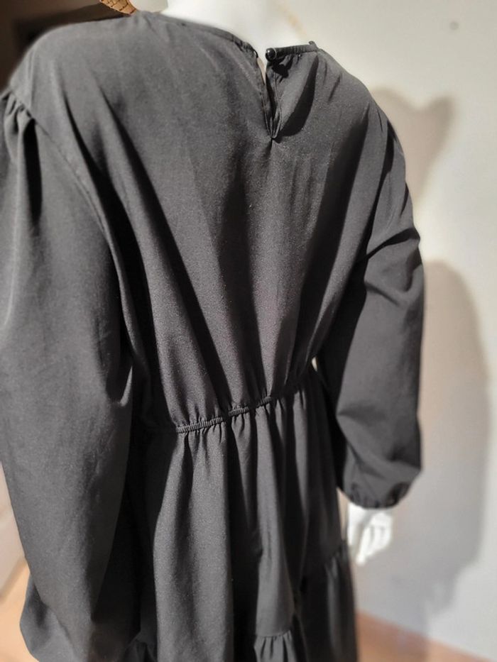Robe noire - photo numéro 7