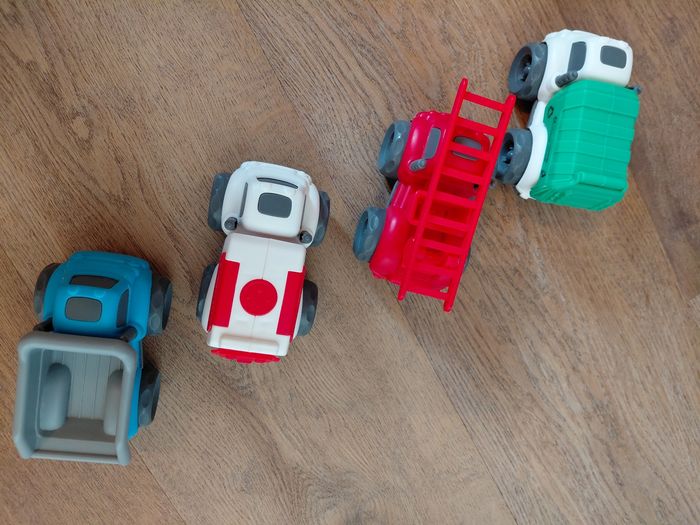 Lot petit vehicules - photo numéro 2