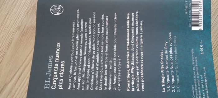 Livre "Cinquante nuances plus claire" d'EL James - photo numéro 2