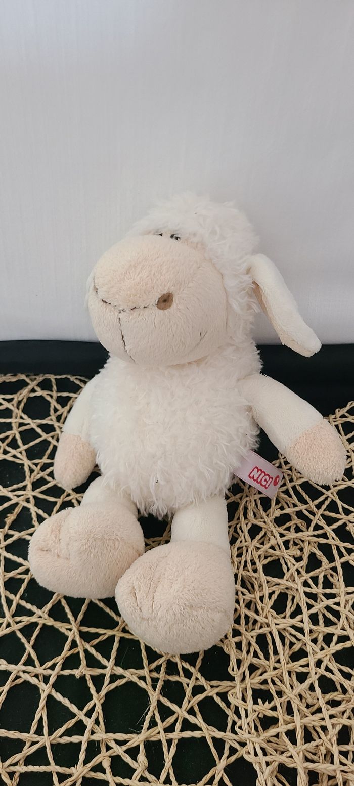 Mouton en peluche blanc crème - photo numéro 3