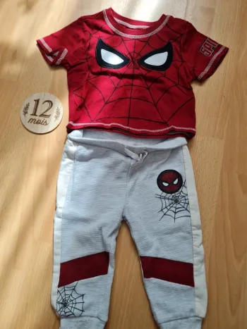 Ensemble spiderman