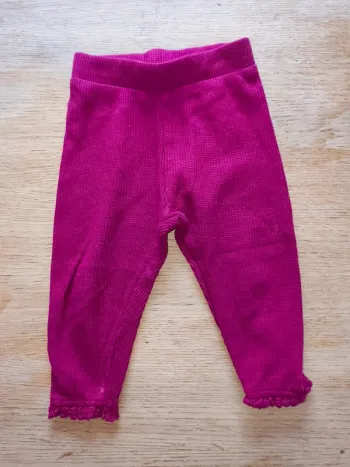 Legging bordeaux fille Kiabi 9 mois excellent état
