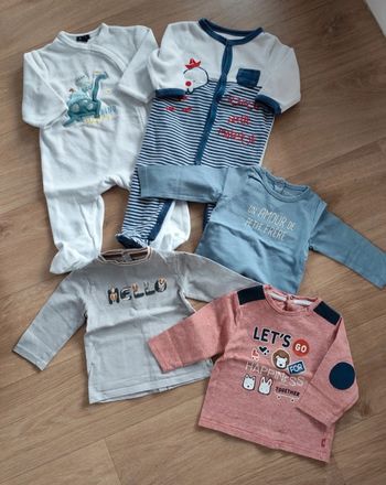 Lot vêtements 6 mois