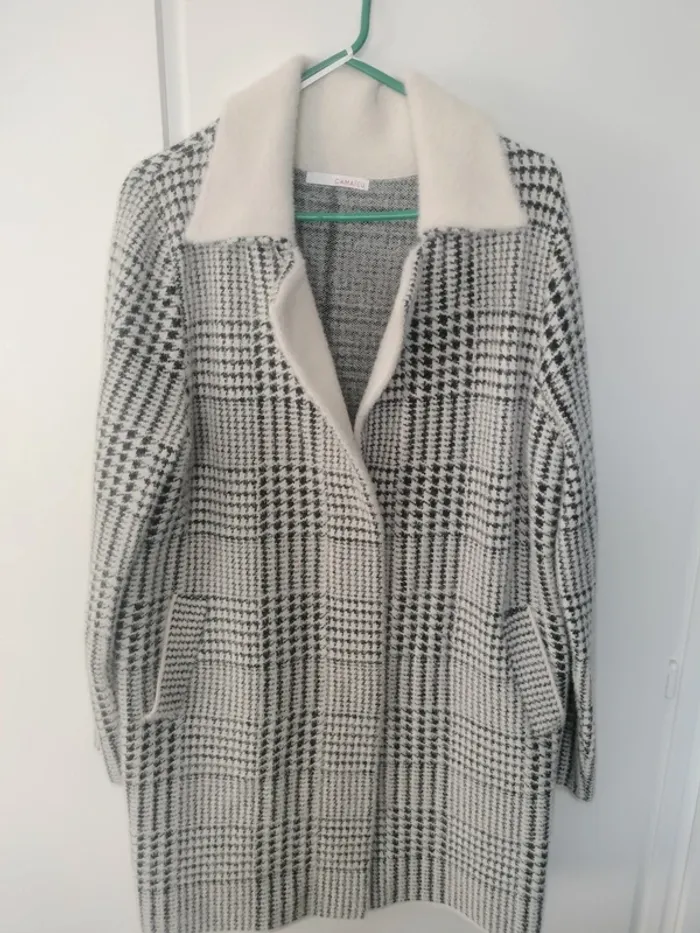 Manteau camaieu a carreaux noir et blanc