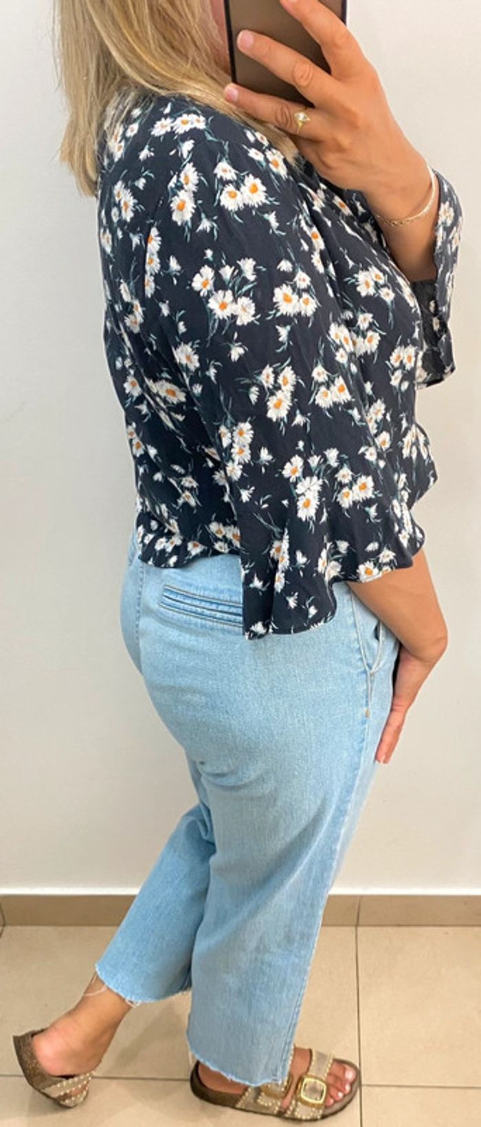 🌼 Blouse Mango noire à fleurs Taille L - photo numéro 7