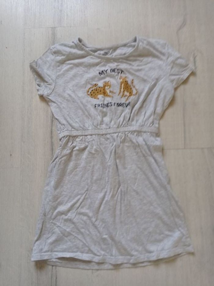 Robe marque Kiabi taille 10 ans