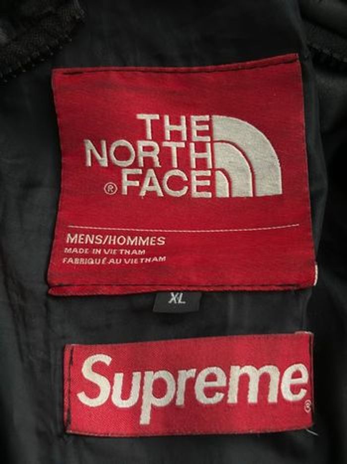 Doudoune The North Face  Supreme (TailleXL) - photo numéro 6
